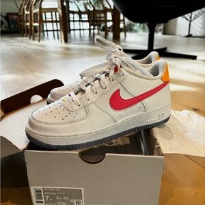 Nike Air Force 1 - Size 7 Youth
